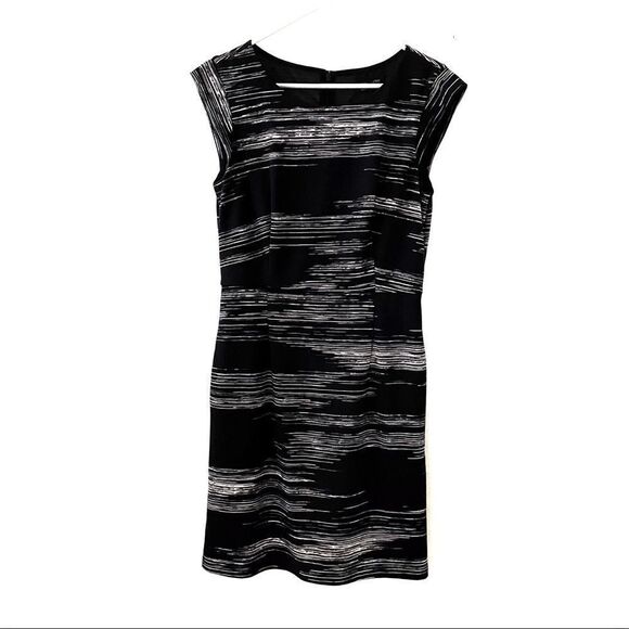 Max & Cleo Cap Sleeve Brushstroke Sheath Dress Black Size 10 - Picture 1 of 6
